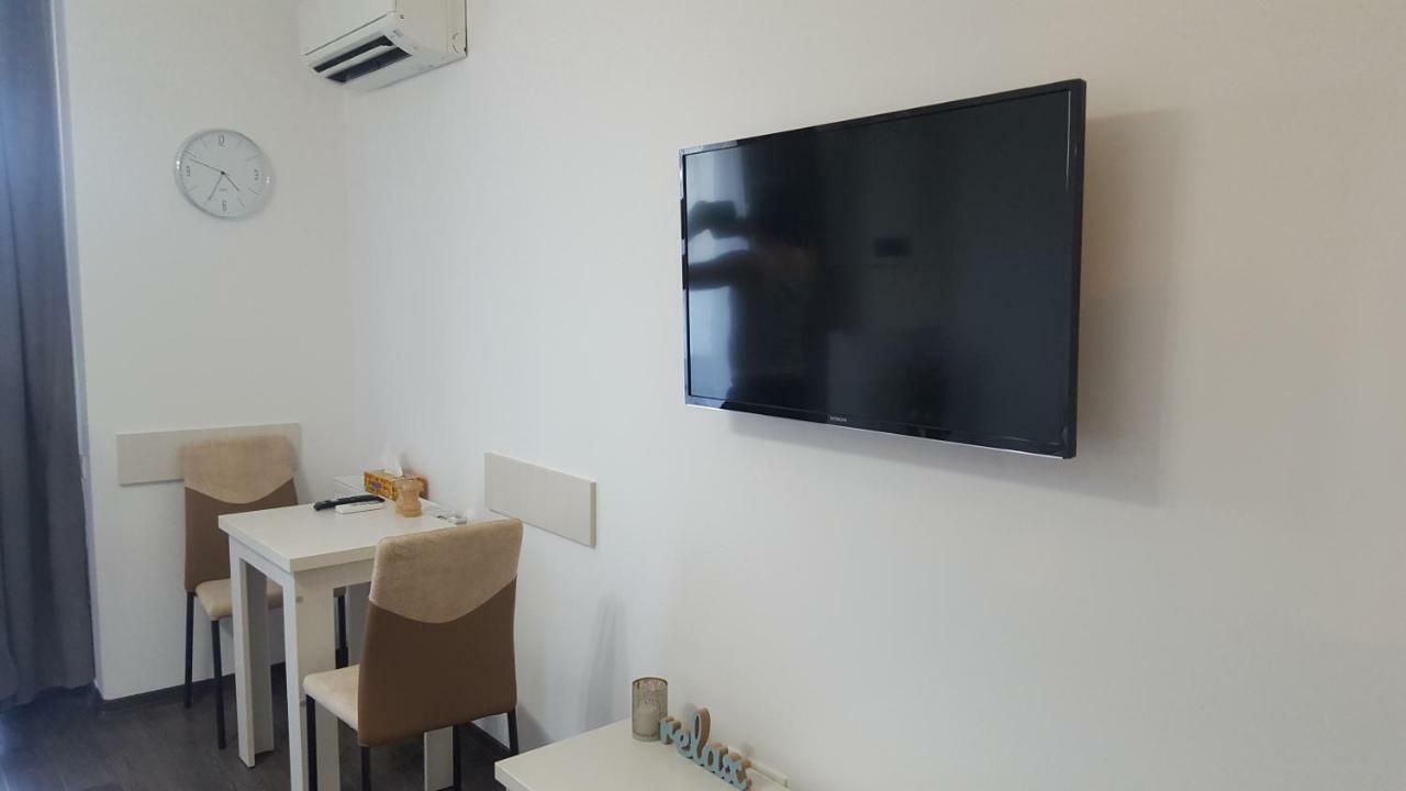 Alex Marina Flat Apartment Mamaia Luaran gambar